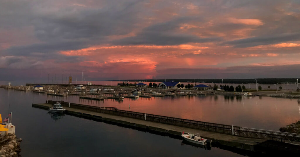 hook_sunset_balcony_1200