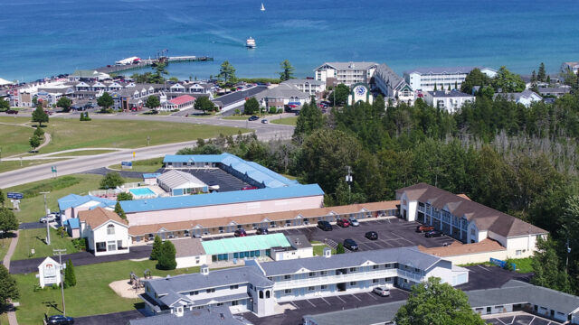 Thunderbird Inn of Mackinaw City